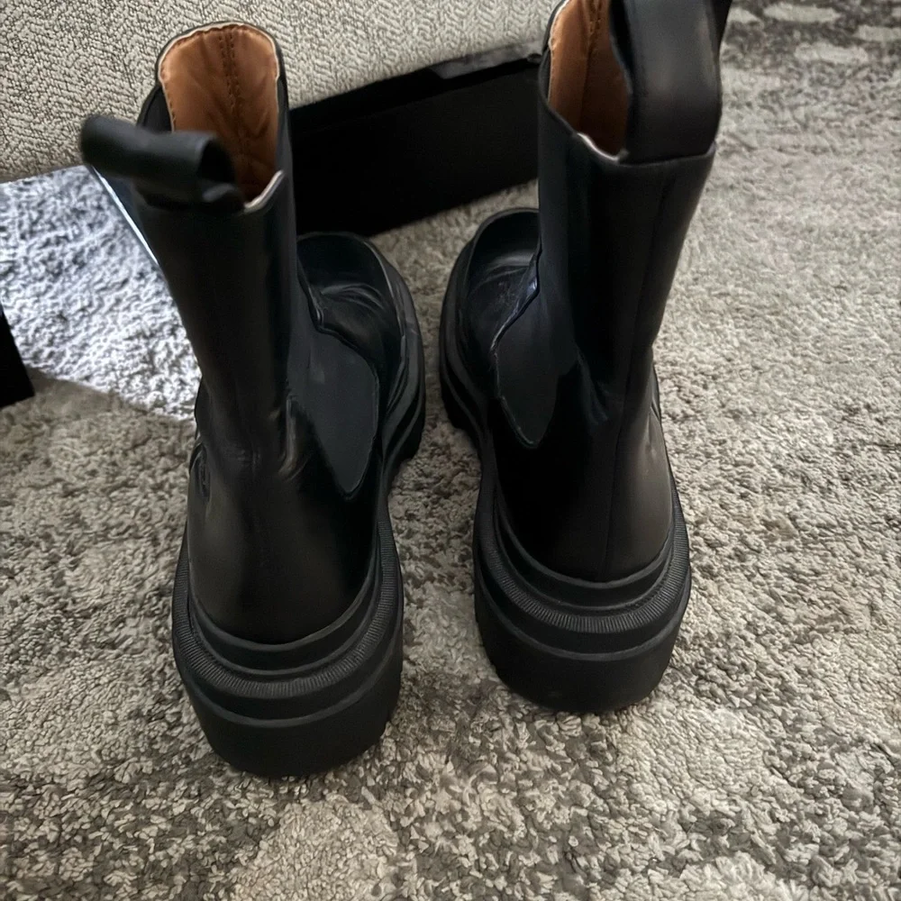 Zara Black Leather Chunky Boots - Picture 8 of 8